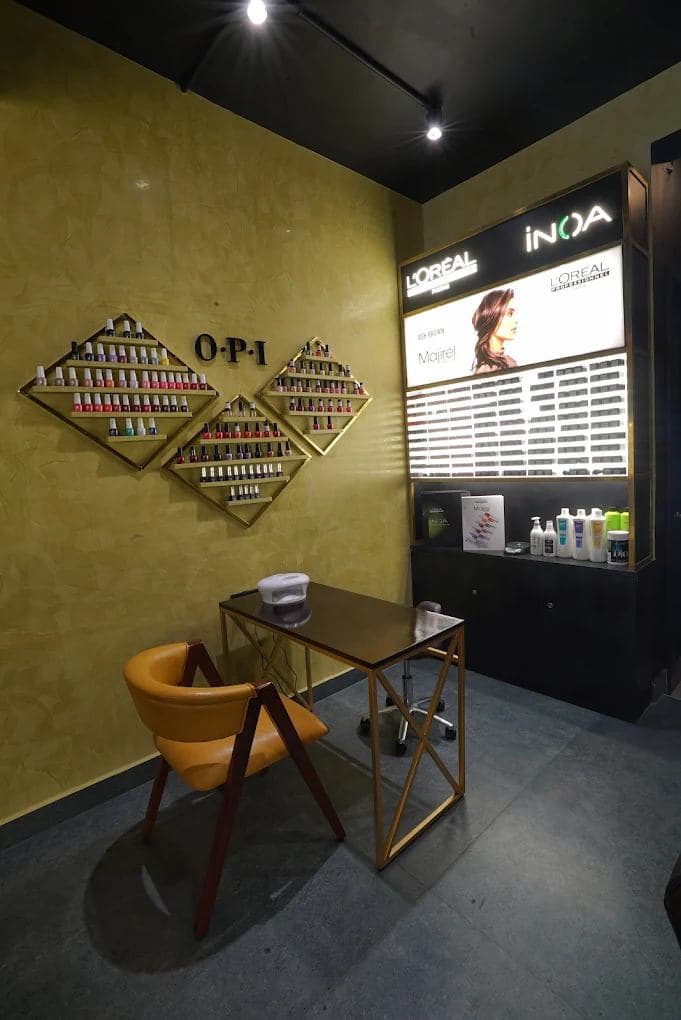 OPI Nail Bar